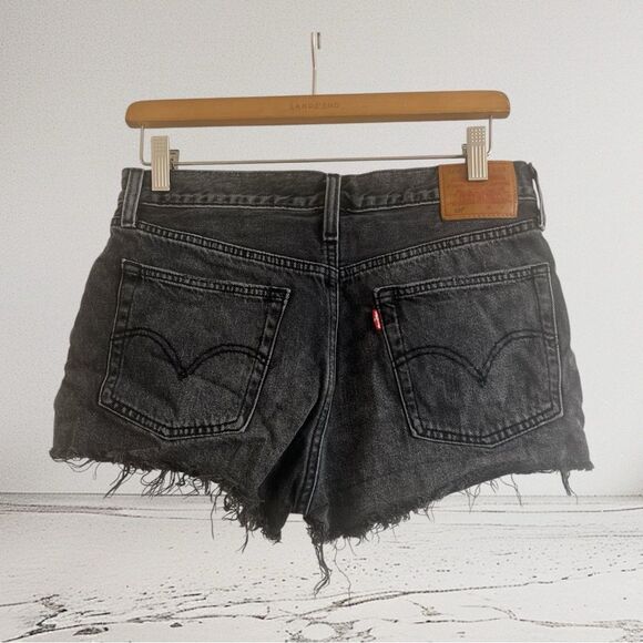 ✨Levi’s 501 Cut Off Sz 27 Shorts Trashed Black Jeans Distressed✨ - Picture 7 of 10